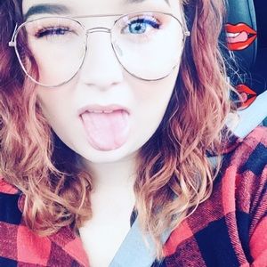 Meet your Posher, Cortney